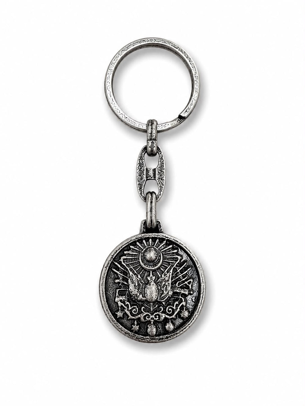 Gümüş renkli Metal Anahtarlık Tuğra, şık ve dayanıklı anahtarlık aksesuarı, metal malzeme ve detaylı tasarım ile.