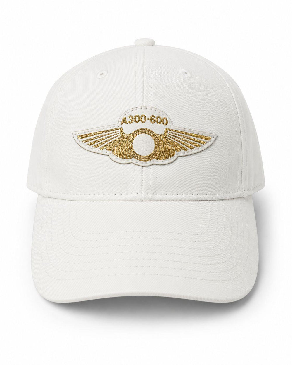 Beyaz Pilot Shop Bakırköy şapka A-300-600, şık ve rahat aksesuar, ön planda gösterilen beyaz şapka.