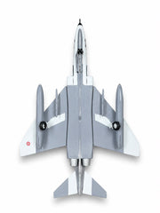 Montajlı ve boyalı F-4 E/F Phantom II model uçağı, gri renk, sergilemeye hazır model ve maket.