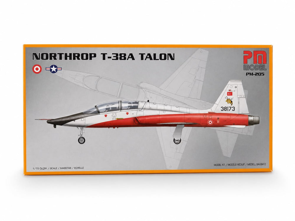 Northrop T-38A Talon PM model uçak maket kiti, demonte plastik uçak, detaylı ve gerçekçi görünüme sahip.