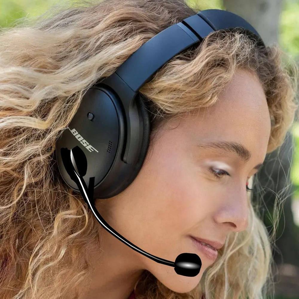 Boeing uçuşu için Bose QC 45 pilot kulaklığı ve mikrofon, profesyonel aviation headset, kokpit kullanımı.