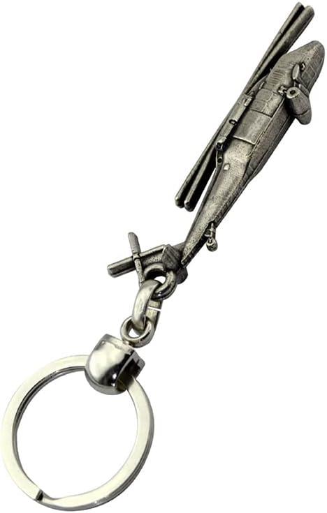 Pilot Shop Bakırköy Skorsky metal anahtarlık, şık ve dayanıklı anahtarlık aksesuarı, çeşitli anahtarlar için ideal.