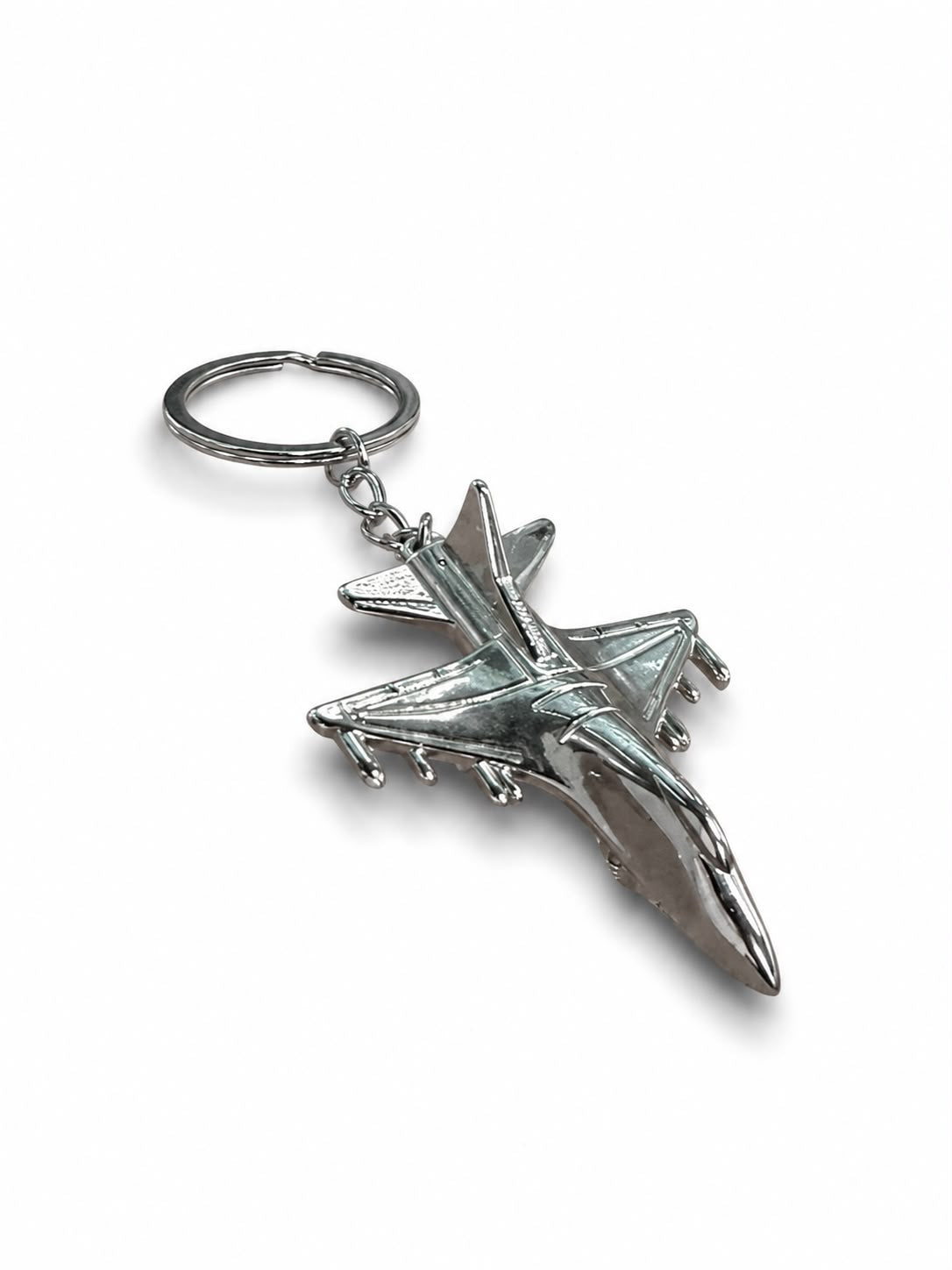 Parlak metal F-16 anahtarlık, pilot temalı gösterişli anahtar tutucu, şık ve dayanıklı araç aksesuarı.