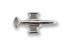 Pilot Shop Bakırköy F-104 pin, metal takı aksesuarı, küçük rozet ve pin modeli, detaylı ve şık tasarım.
