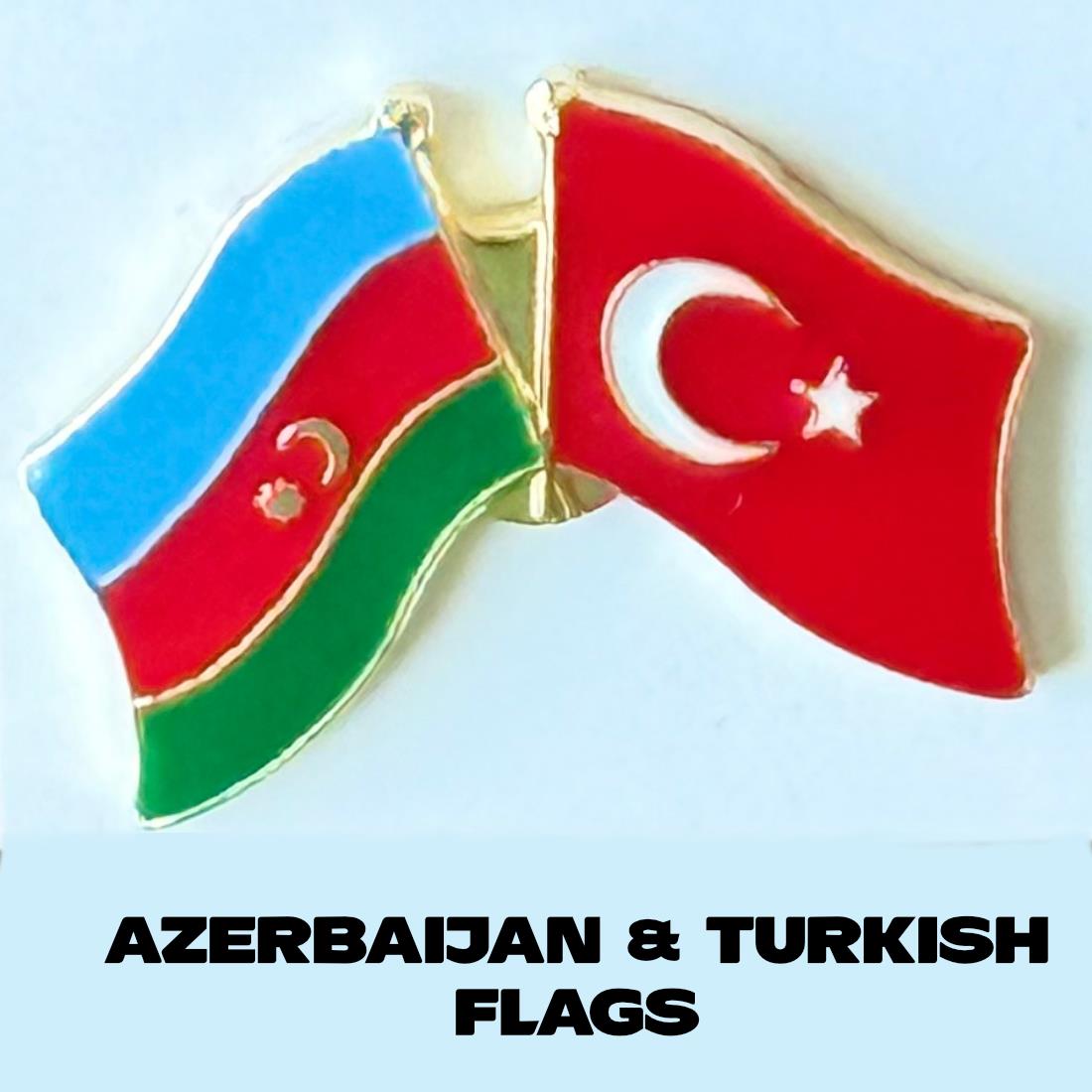 Azerbaycan ve Türkiye temalı Pilot Shop Bakırköy rozeti, metal pin ve rozet, detaylı tasarımıyla dikkat çekiyor.