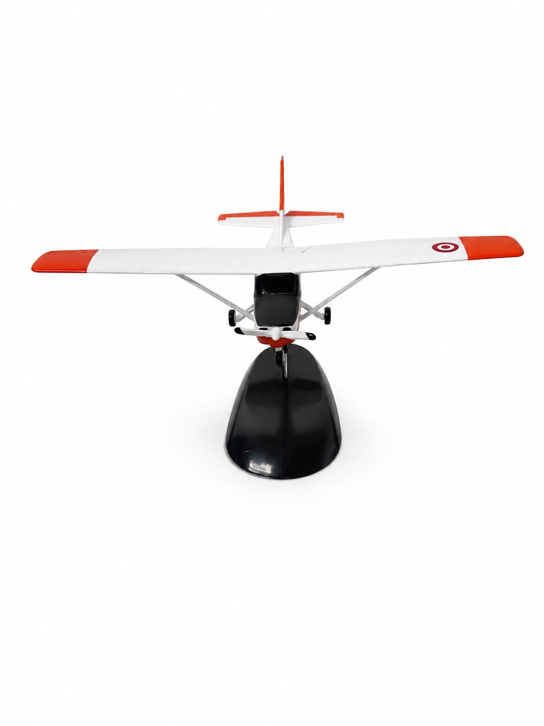 Pilot Shop Bakırköy T-41 maket uçak modeli, askeri uçak detaylarıyla kutulu ve gerçekçi görünüme sahip.