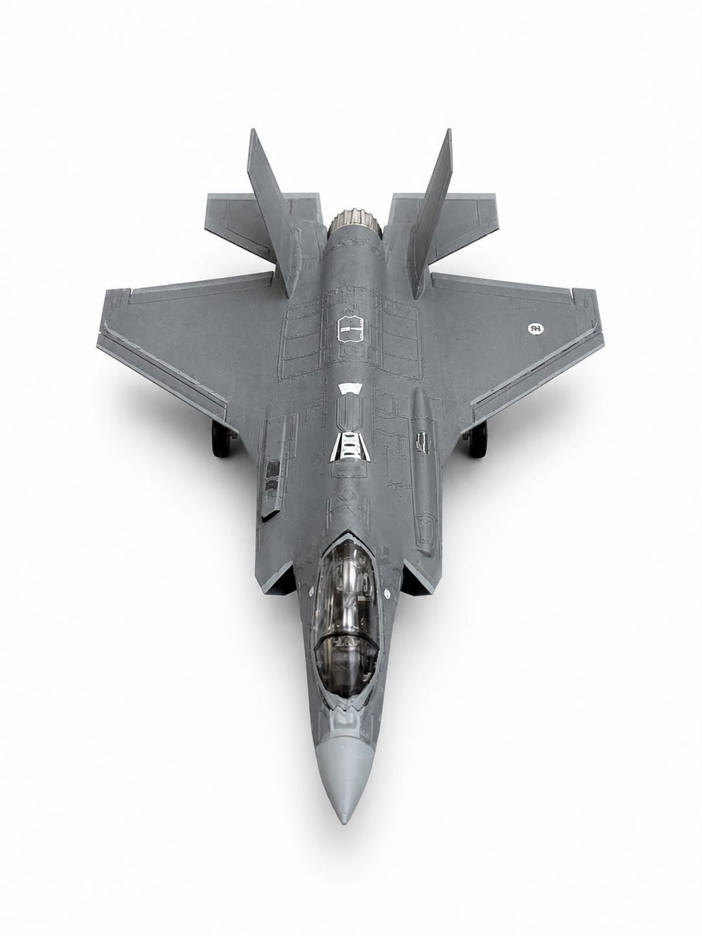 Montajlı ve boyalı F-35A Lightning II model ve maket, sergilemeye hazır, pilot shop Bakırköy marka ürün.