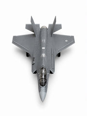 Montajlı ve boyalı F-35A Lightning II model ve maket, sergilemeye hazır, pilot shop Bakırköy marka ürün.