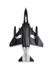 Montajlı ve boyalı F-4 Phantom II Kara Şahin model maket, sergilemeye hazır, detaylı ve gerçekçi tasarım.