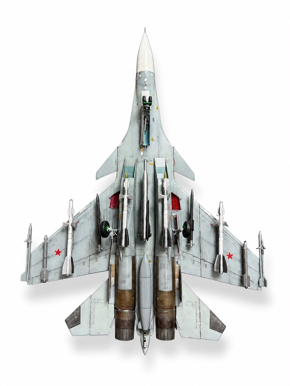 Boyalı ve montajlı SU-27 uçak maket modeli, sergilemeye hazır, detaylı ve gerçekçi pilot shop Bakırköy markalı.