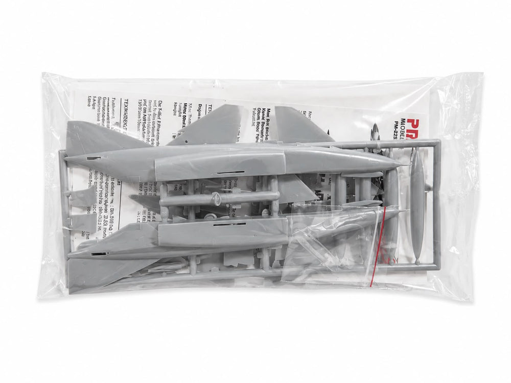 F-4 E/F Phantom 2 PM model plastik uçak maket kiti, detaylı demonte uçak tasarımı, model ve maket koleksiyonları için ideal