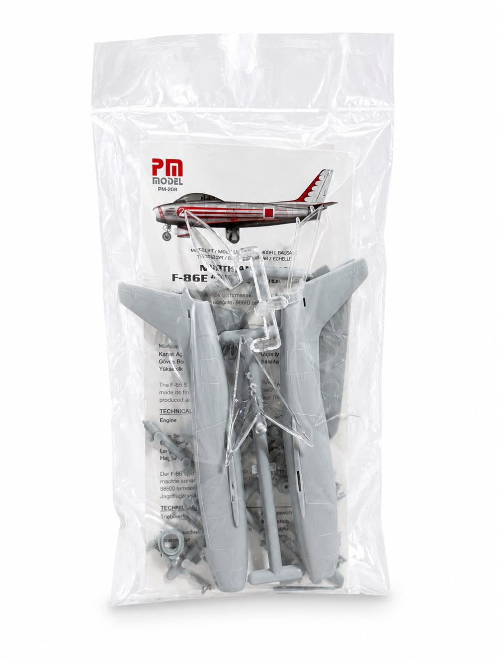 F-86E Sabre Pm model avcı uçağı plastik maket, standlı, detaylı ve demonte uçak modeli.