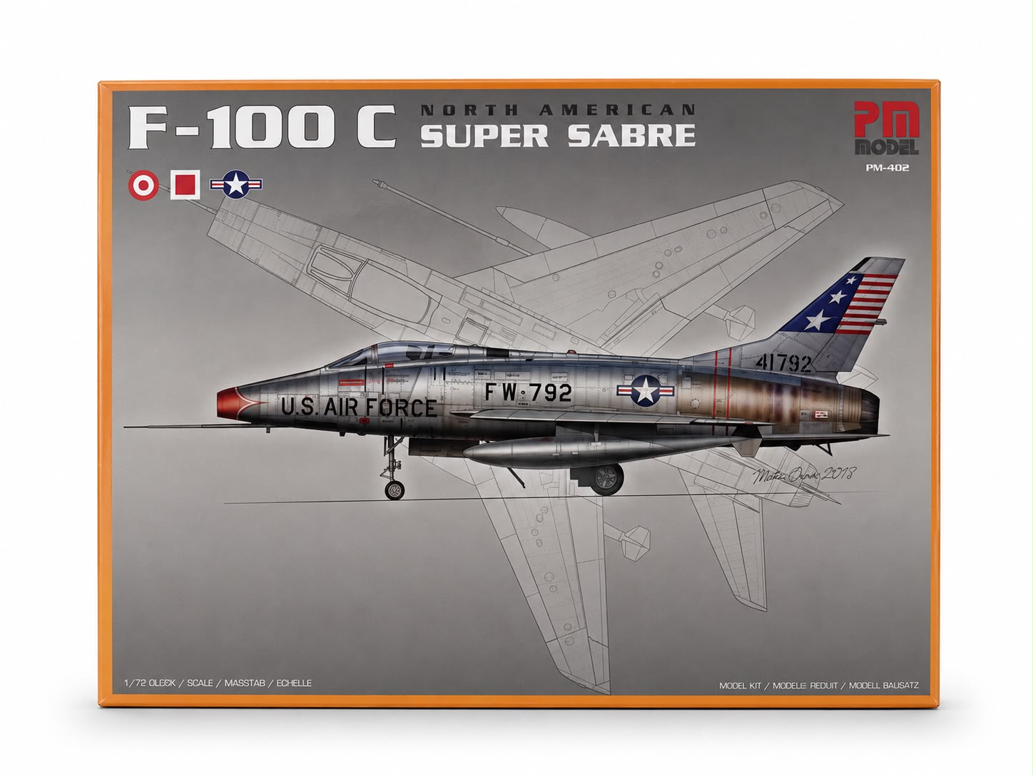 North American F-100 C Super Sabre avcı-bombardıman uçağı plastik maket, detaylı model ve gerçekçi görünüme sahip.