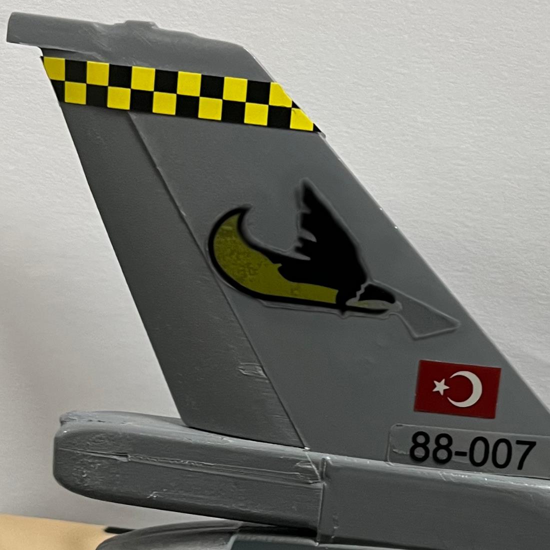 F-16C 162 Filo zıpkın model ve maket, montajlı ve detaylı pilot shop Bakırköy ürün görseli.