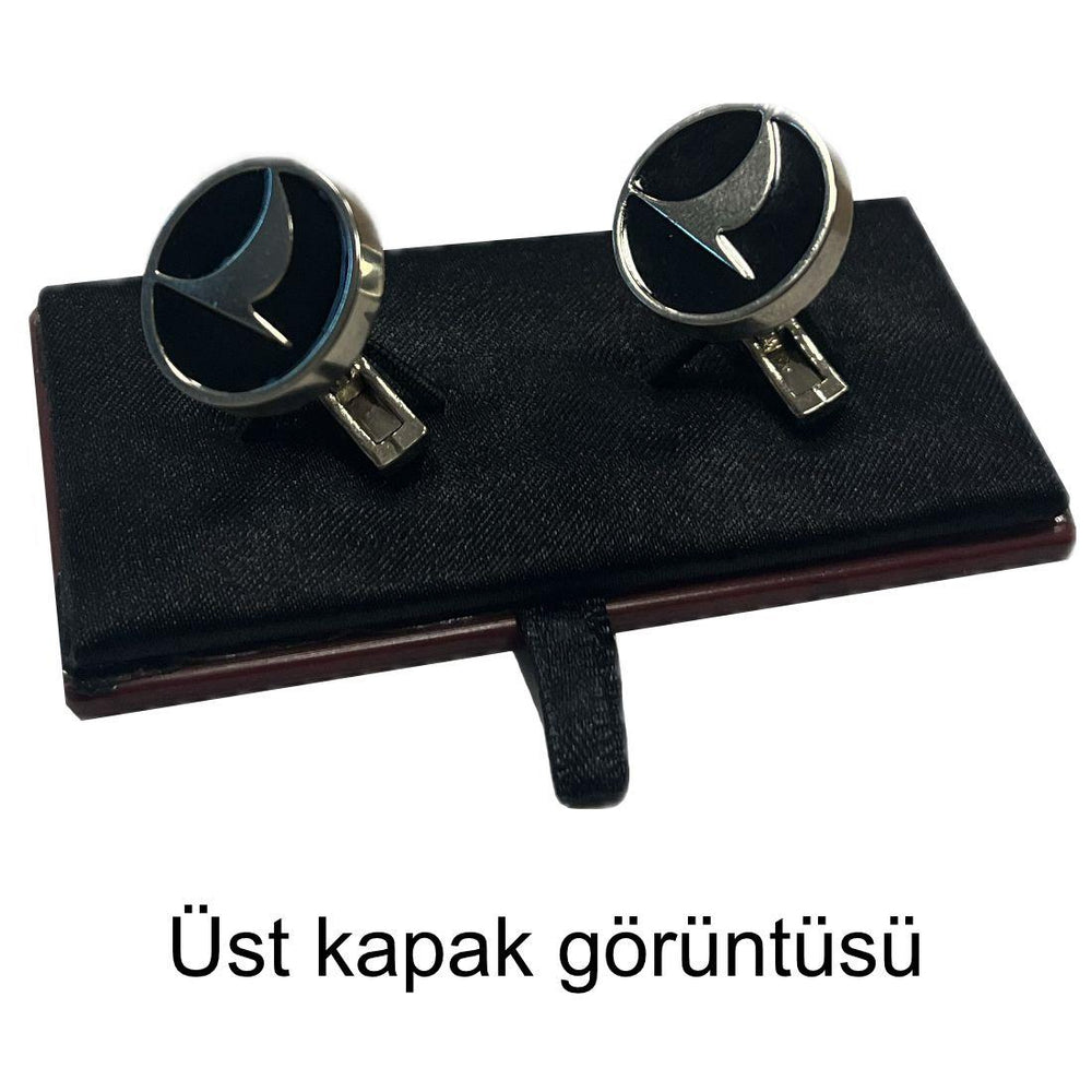 THY kol düğmesi, profesyonel havacı tasarımıyla şık metal detaylar, resmi kıyafetler için uygun.
