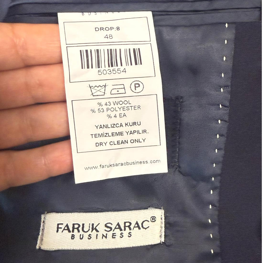 Faruk Saraç 8 Drop 4 Sırma üniforma, tekstil ve uniformalar, detaylı dikiş ve geleneksel motiflerle tasarlanmış.
