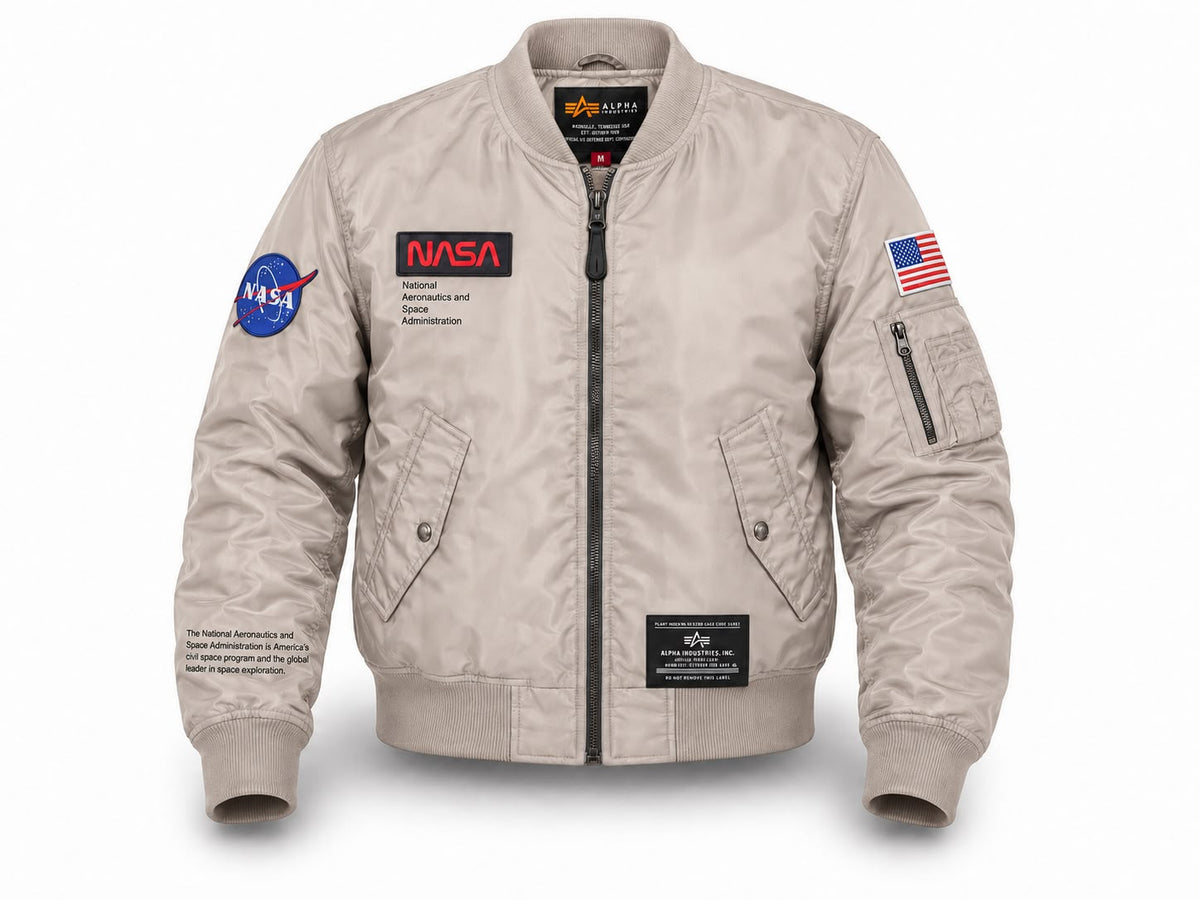 Krem renkli Ribana yakalı Pilot Montu, NASA markası, tekstil ve uniformalar kategorisinde, görüntüde detaylı yakası ve tasarımıyla.